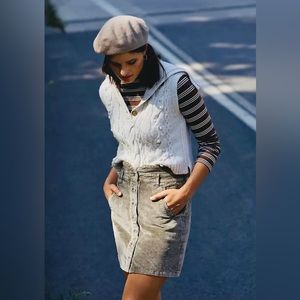 Excellent preowned condition corduroy mini skirt by Pilcro for Anthropologie sz0